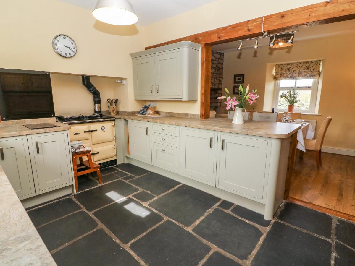 Waingate Cottage Cark Екстериор снимка