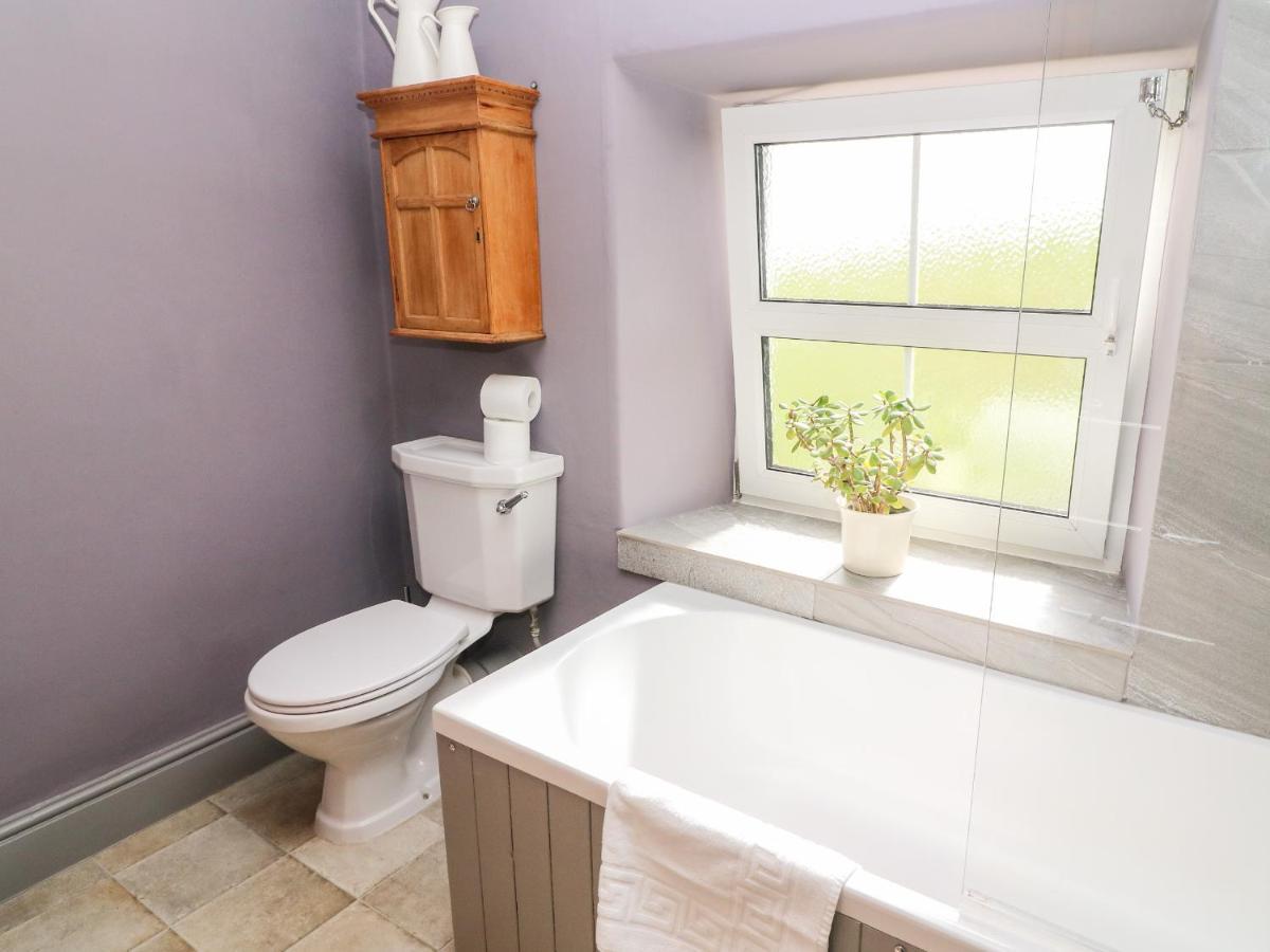 Waingate Cottage Cark Екстериор снимка